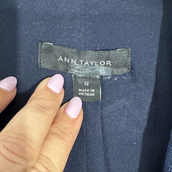 Ann Taylor Women's Navy Blazer - Picture 3 of 5